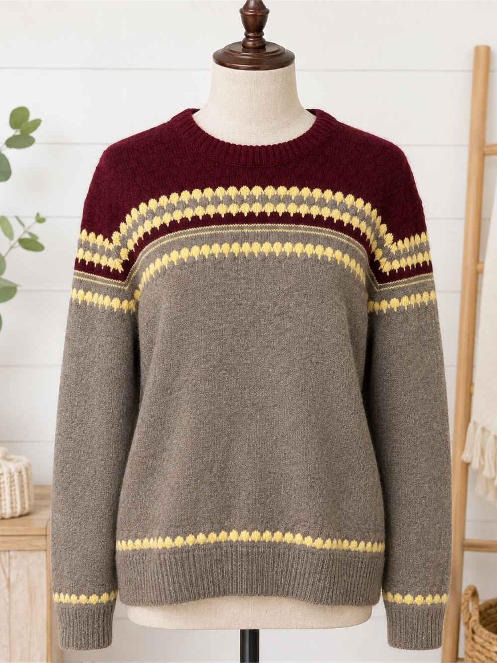 Vintage Amana Woolen Mill Fair Isle Sweater Gray Burgundy Yellow Size Large